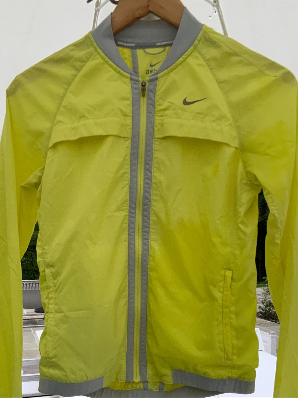 Nike Windbreaker/Rain Jacket Women’s XS